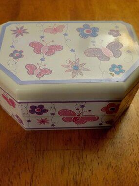 Mele & Co. Kelsey Girl's Musical Ballerina Jewelry Box